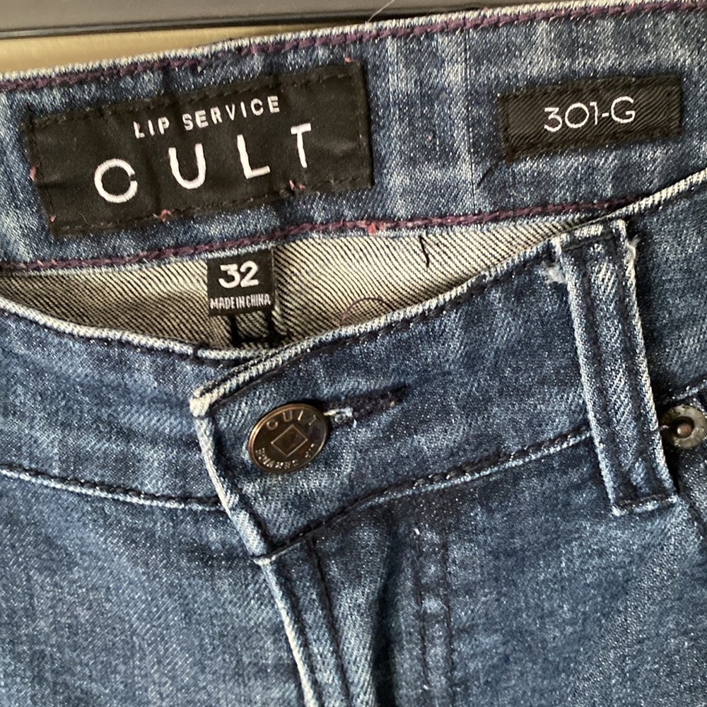 Lip Service Cult, size 32 jeans - Picture 2 of 6